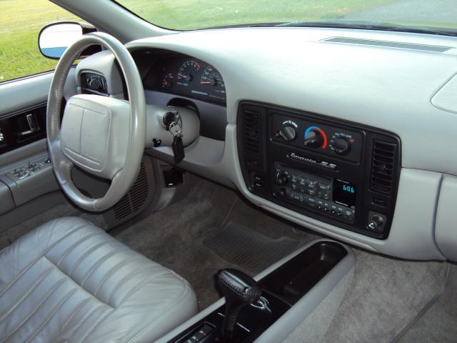 1996 Chevrolet Impala 4dr Sdn Auto (natl) Hatchback