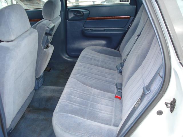 2001 Chevrolet Impala Base