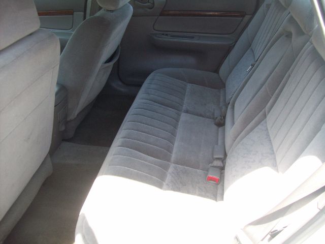 2001 Chevrolet Impala Base