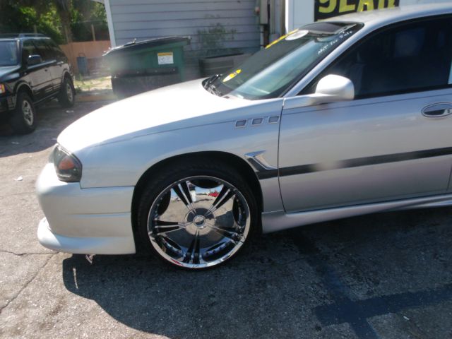 2001 Chevrolet Impala Base