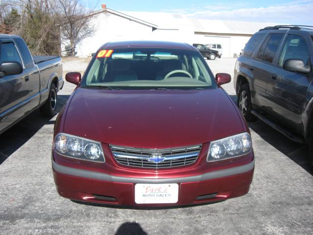 2001 Chevrolet Impala Base