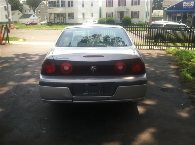 2002 Chevrolet Impala SE Sedan