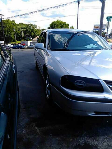 2003 Chevrolet Impala Base