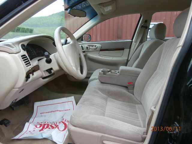 2003 Chevrolet Impala Base