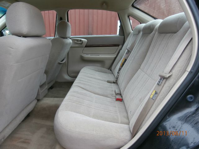 2003 Chevrolet Impala Base