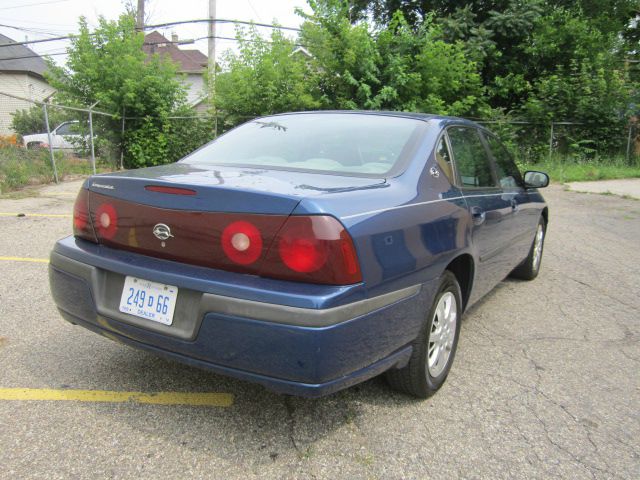 2003 Chevrolet Impala Base