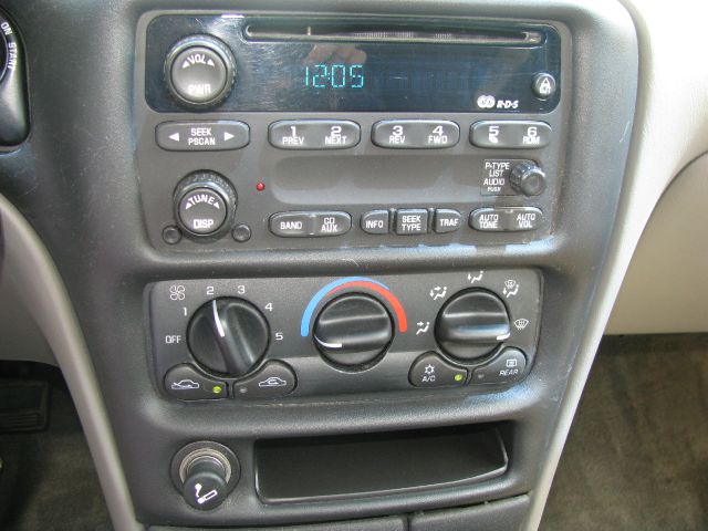 2003 Chevrolet Impala Base