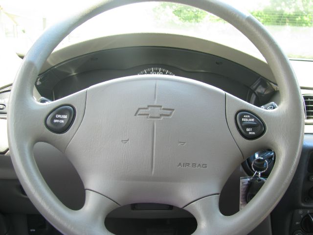 2003 Chevrolet Impala Base