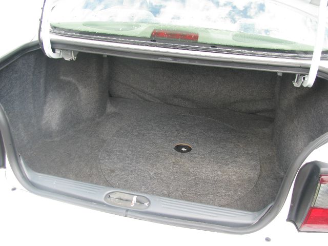 2003 Chevrolet Impala Base