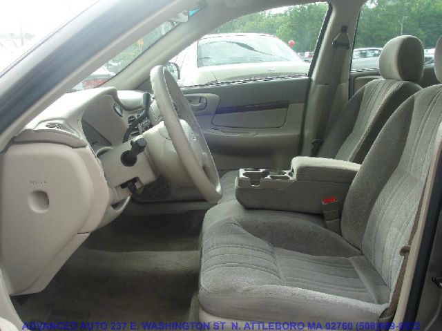 2003 Chevrolet Impala Base