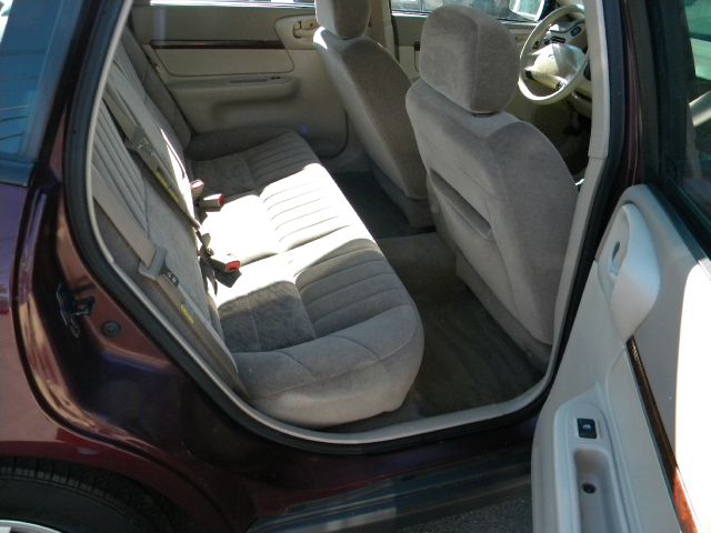 2003 Chevrolet Impala Base