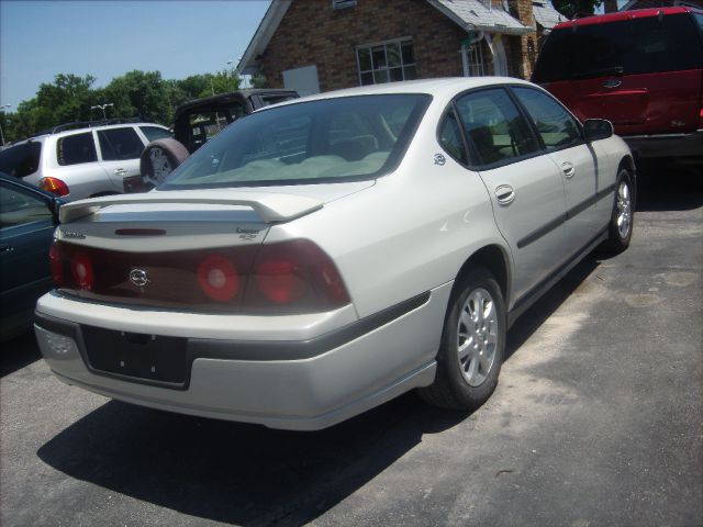 2003 Chevrolet Impala Base