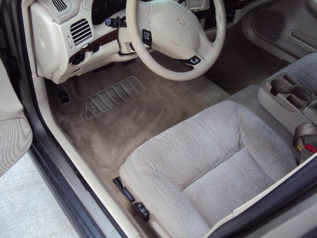 2003 Chevrolet Impala Base