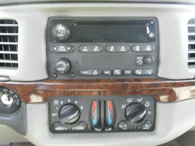 2003 Chevrolet Impala Base