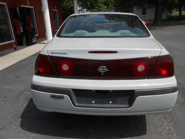 2003 Chevrolet Impala Base