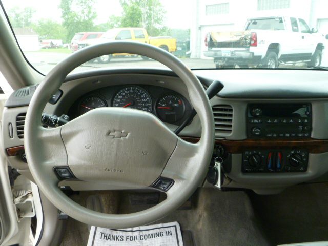 2003 Chevrolet Impala Base