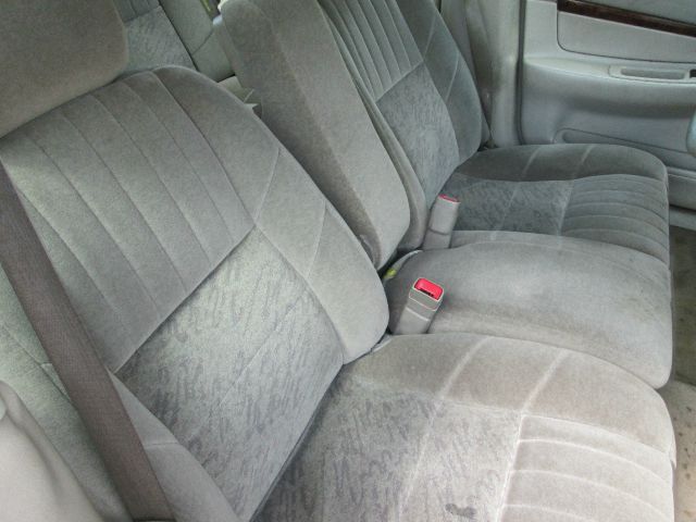 2003 Chevrolet Impala Base