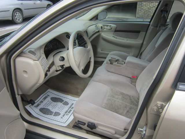 2004 Chevrolet Impala Base