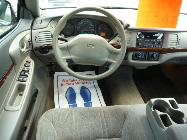 2004 Chevrolet Impala Base