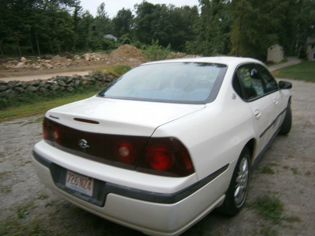 2004 Chevrolet Impala Base