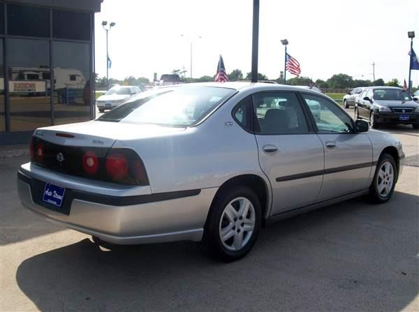 2004 Chevrolet Impala Base