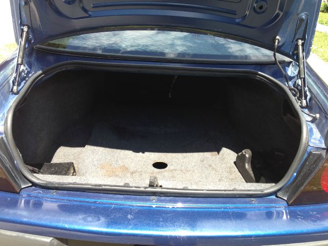 2004 Chevrolet Impala Base