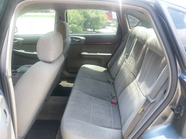 2004 Chevrolet Impala Base