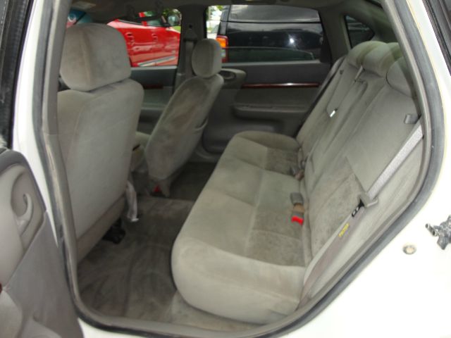 2004 Chevrolet Impala Base