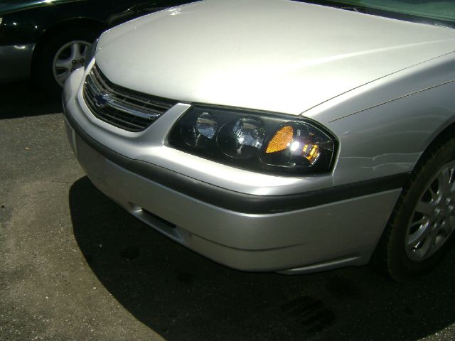 2004 Chevrolet Impala Base