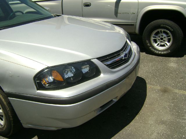 2004 Chevrolet Impala Base