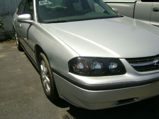 2004 Chevrolet Impala Base