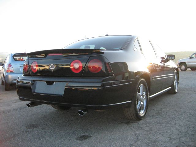 2004 Chevrolet Impala Lariat Quad Cab 4x4