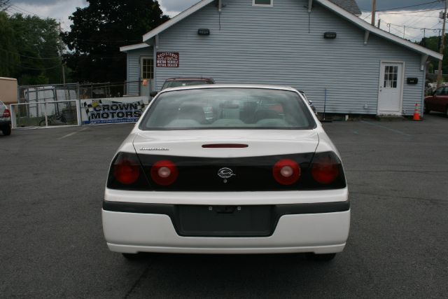 2004 Chevrolet Impala Base