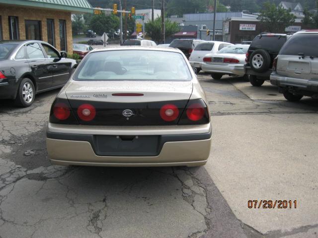 2004 Chevrolet Impala Base