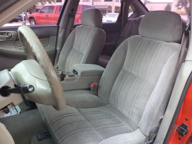 2004 Chevrolet Impala Base