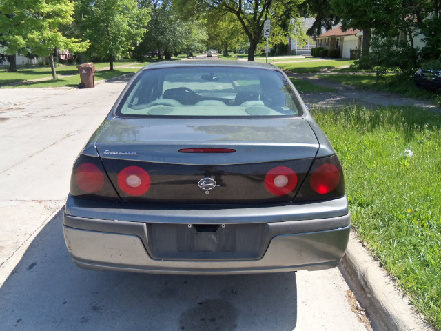 2004 Chevrolet Impala Base