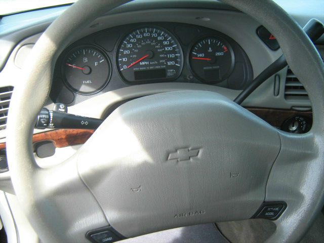 2004 Chevrolet Impala Base