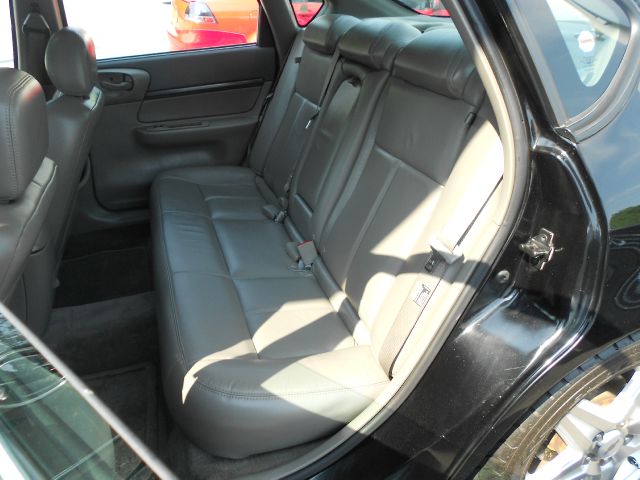 2004 Chevrolet Impala 4dr Sdn Auto (natl) Hatchback