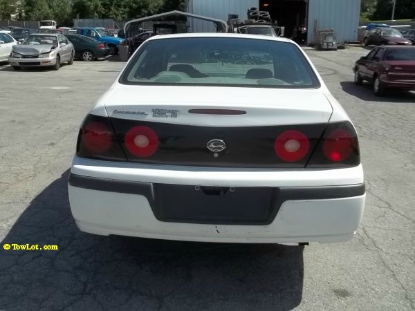 2004 Chevrolet Impala Base