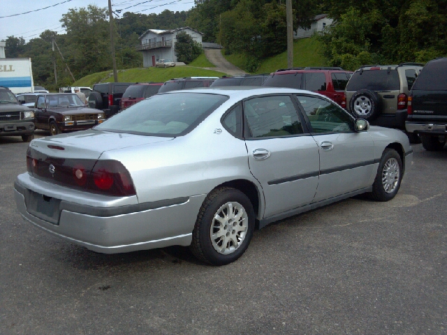 2004 Chevrolet Impala Base