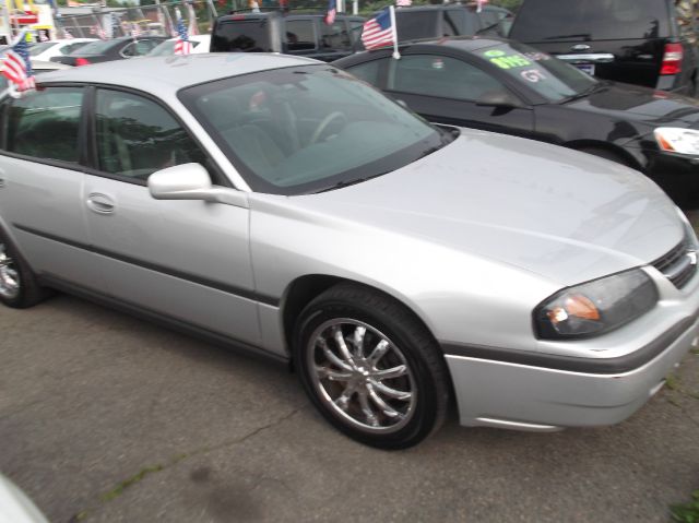 2004 Chevrolet Impala Base