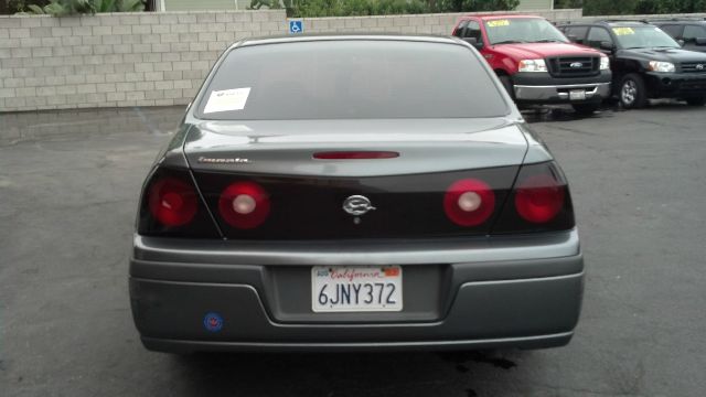 2004 Chevrolet Impala Base