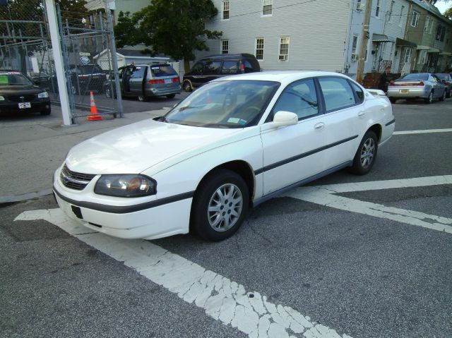 2004 Chevrolet Impala Base