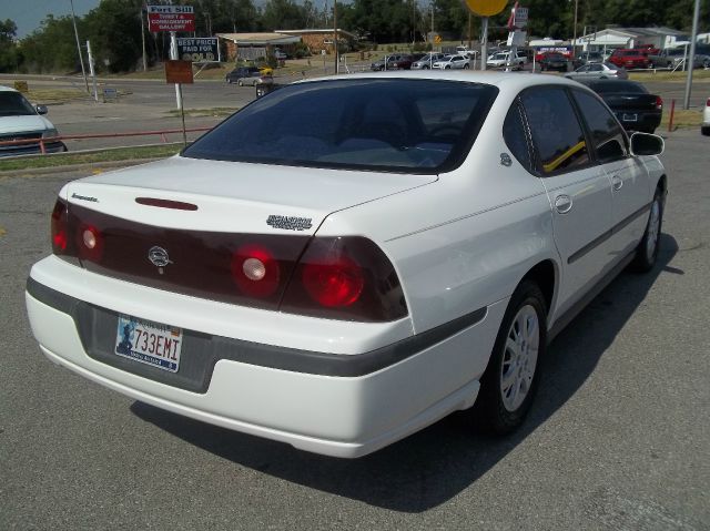 2004 Chevrolet Impala Base