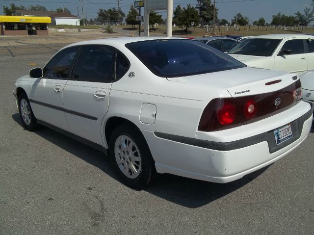 2004 Chevrolet Impala Base