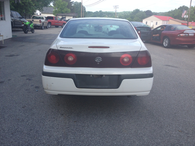 2004 Chevrolet Impala Base