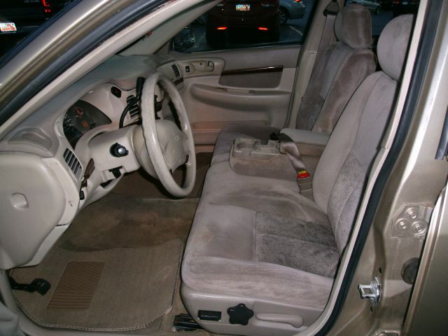 2004 Chevrolet Impala Base