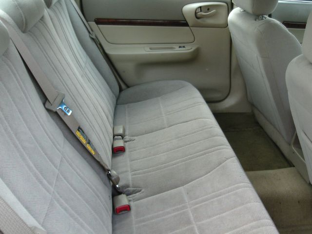 2004 Chevrolet Impala Base