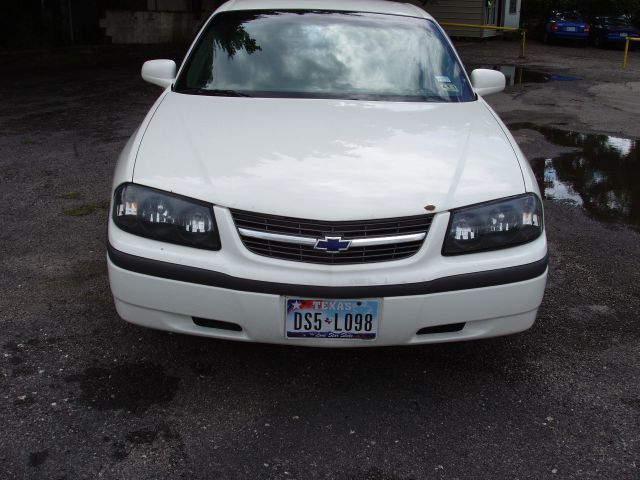 2004 Chevrolet Impala Base