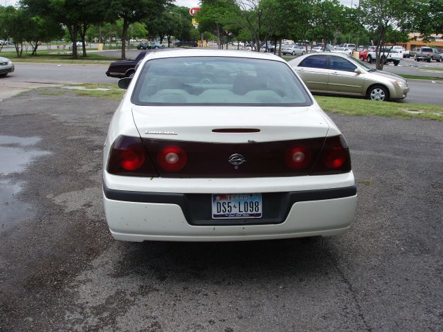 2004 Chevrolet Impala Base